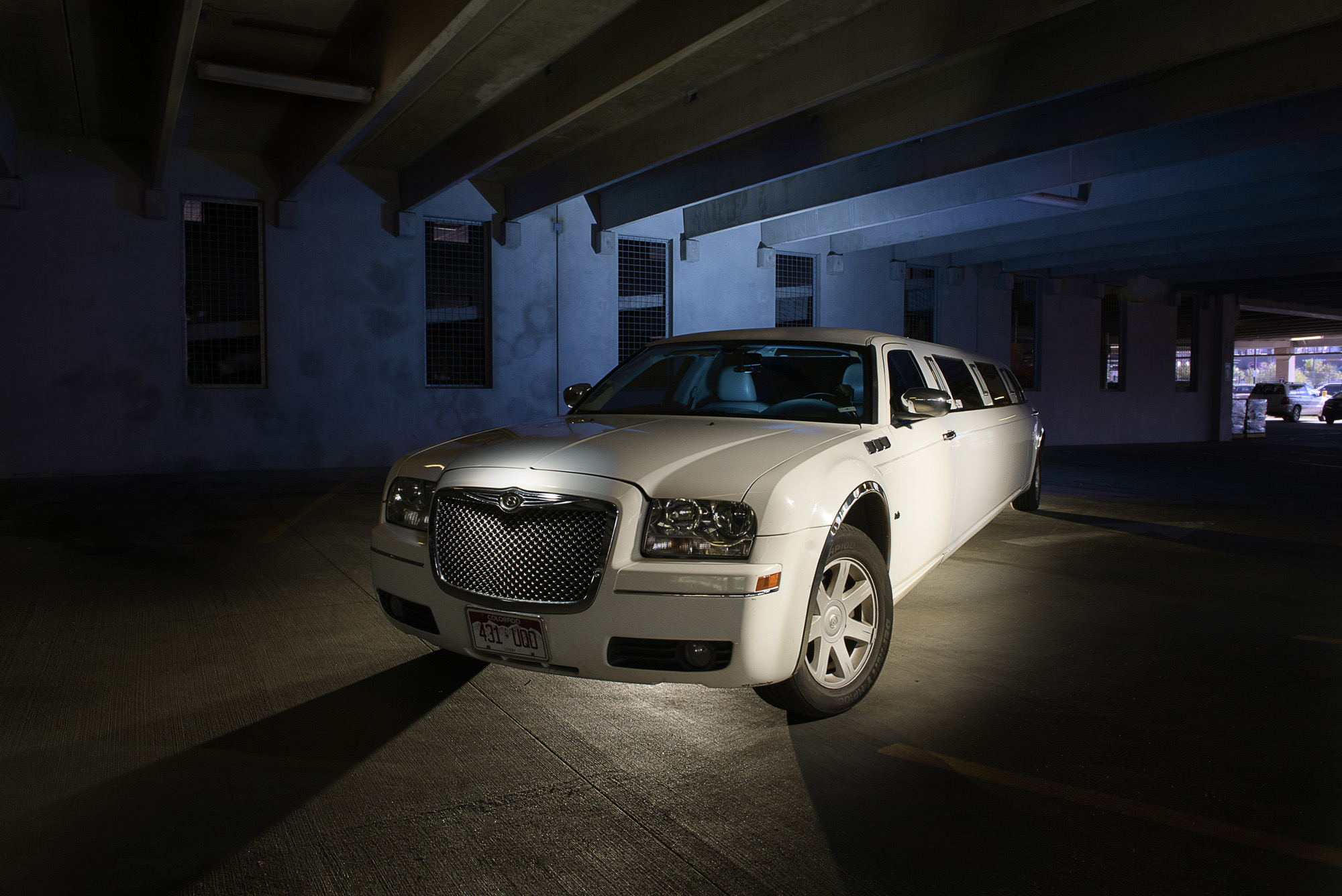 Experience Guide Chrysler 300C stretch limo front angle
